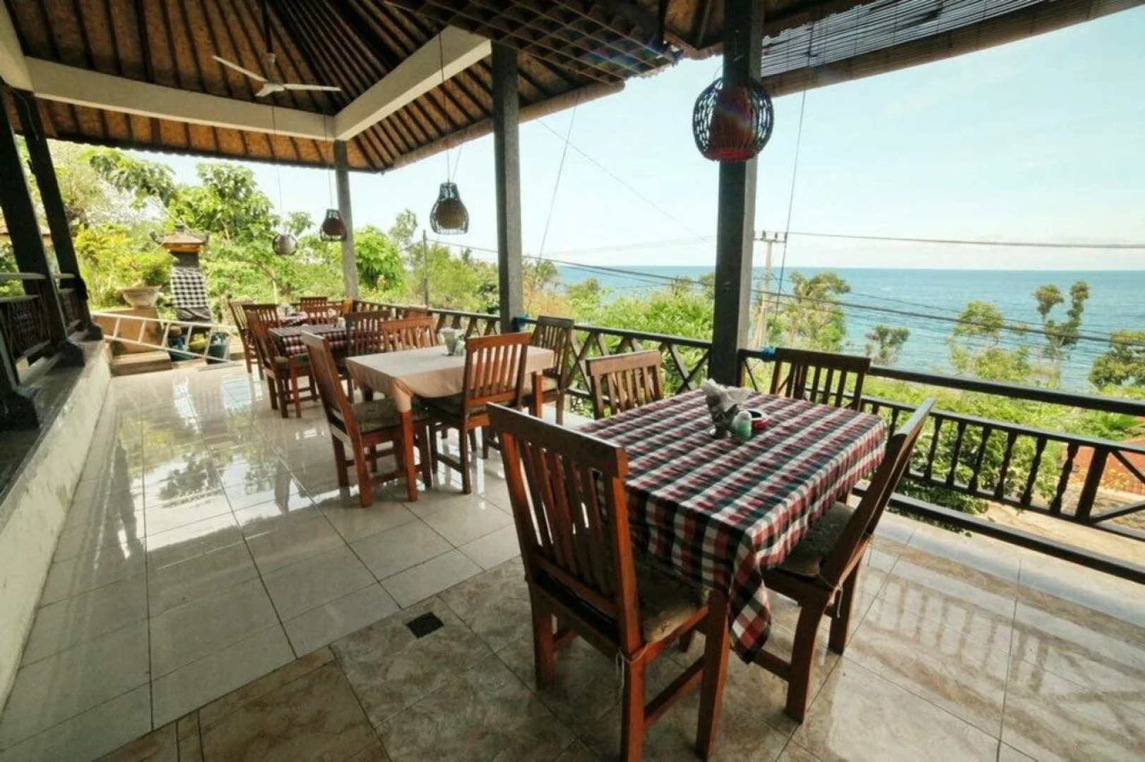 Warung Ary & Home Stay