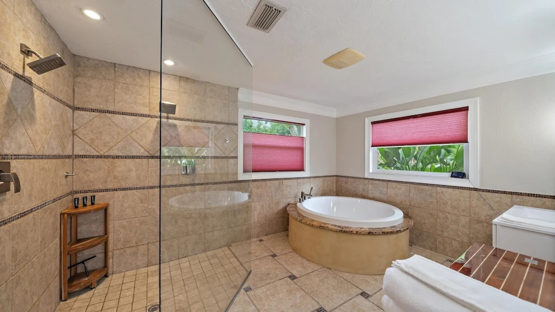 Gulf Tide Getaway 2 Bedroom Home