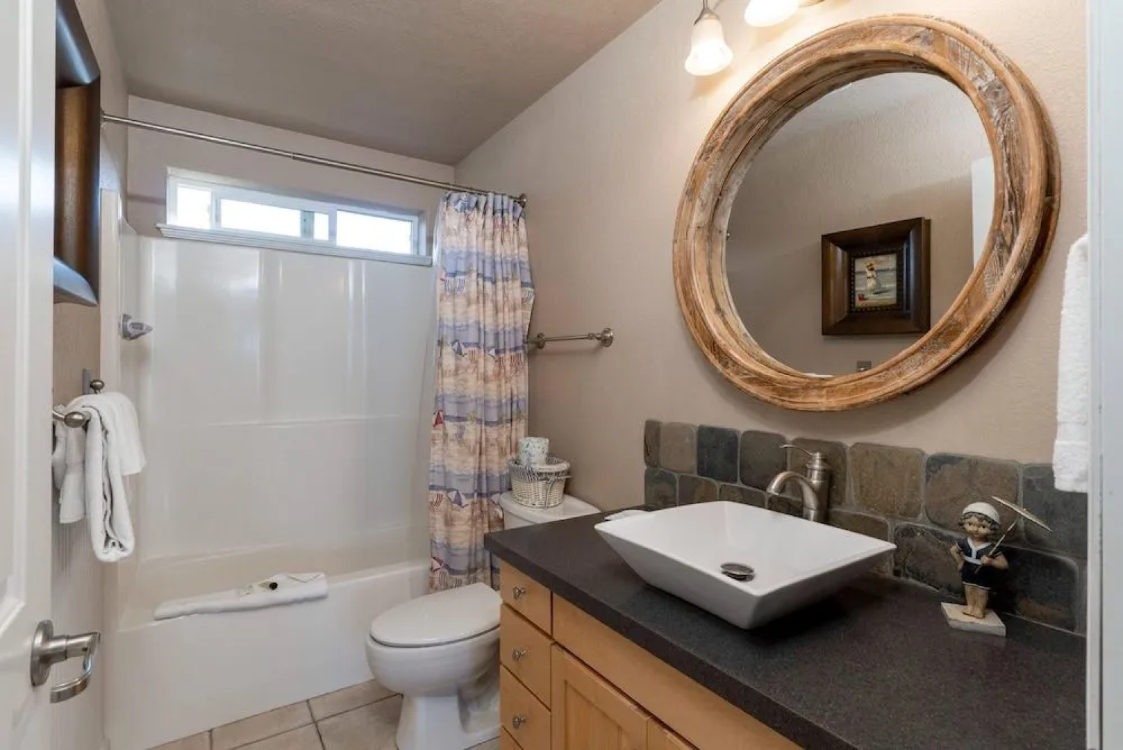 Beverly Beach Overlook for 8 by RedAwning