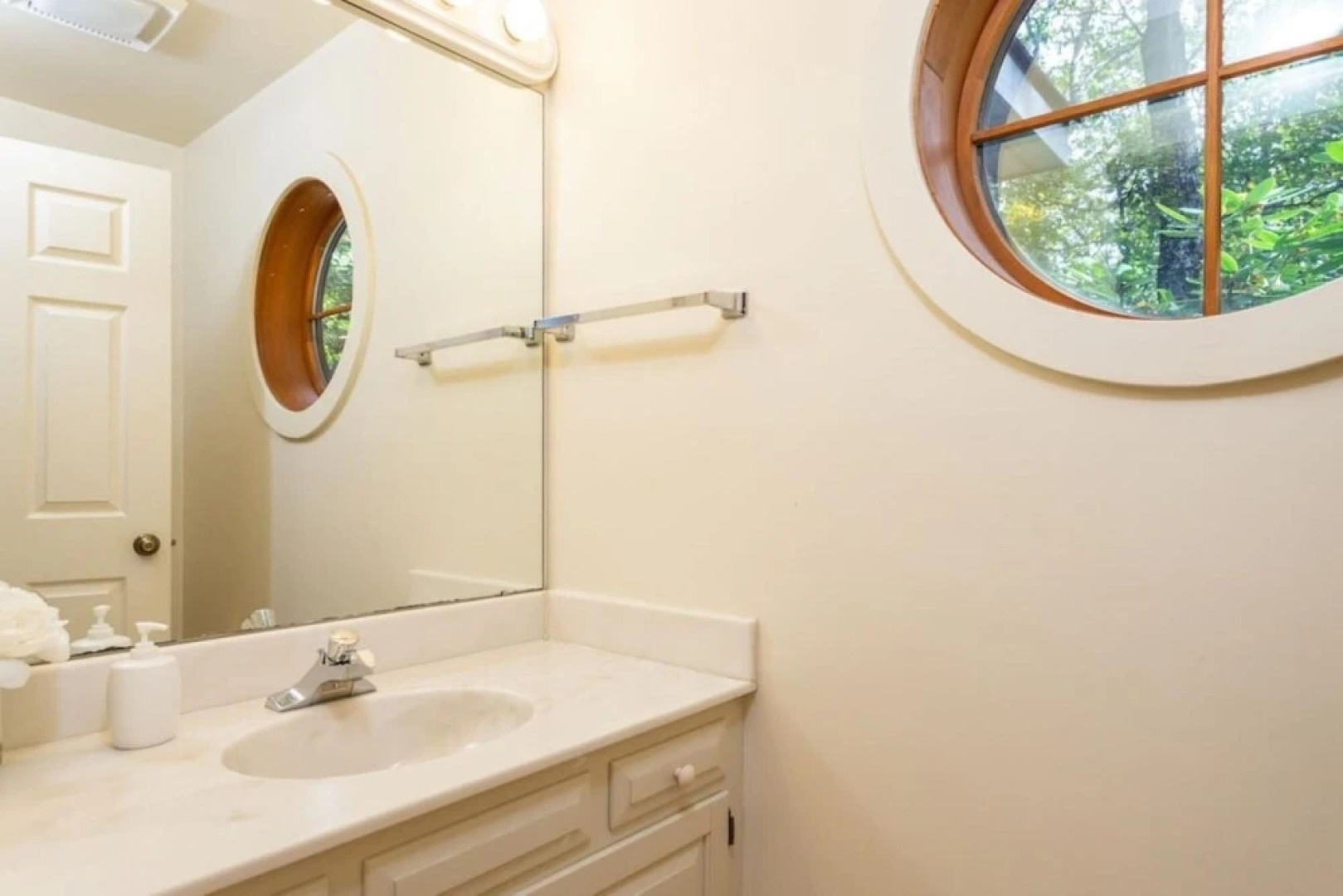 Book Spring Summer Luxury House at Wintergreen