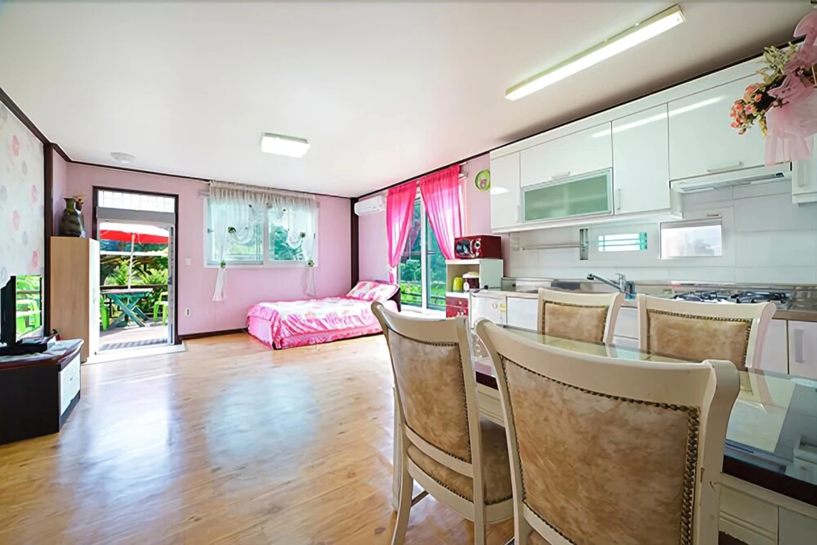 Yangpyeong Dandelion Pension