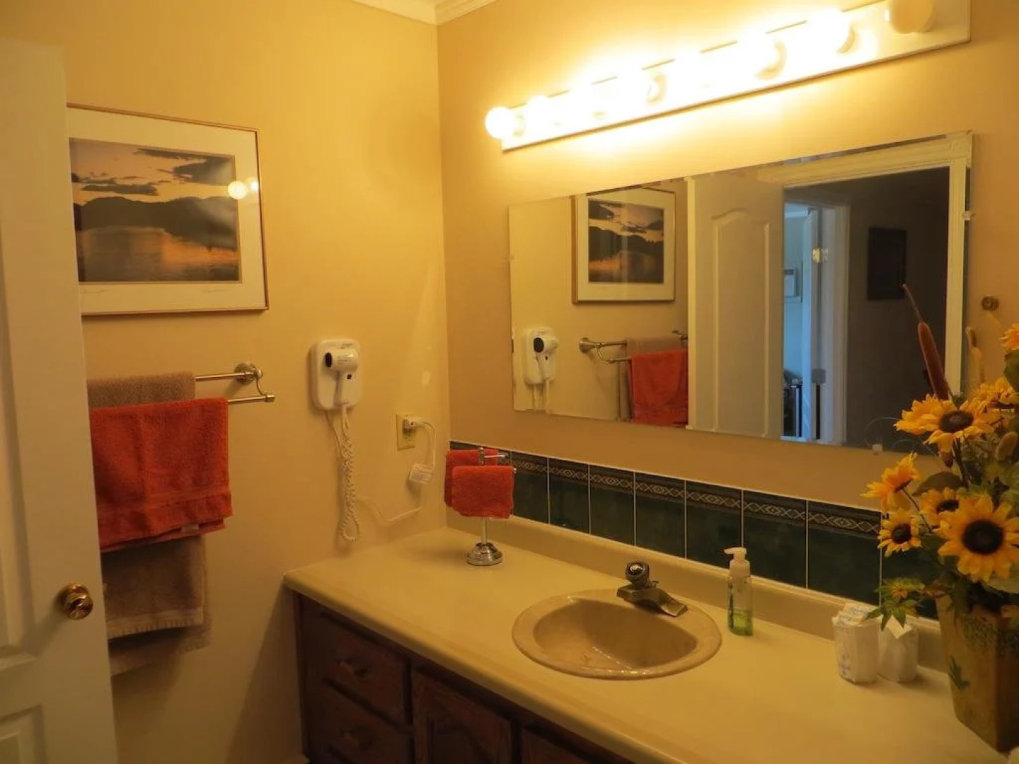 Burmis Bed and Bales