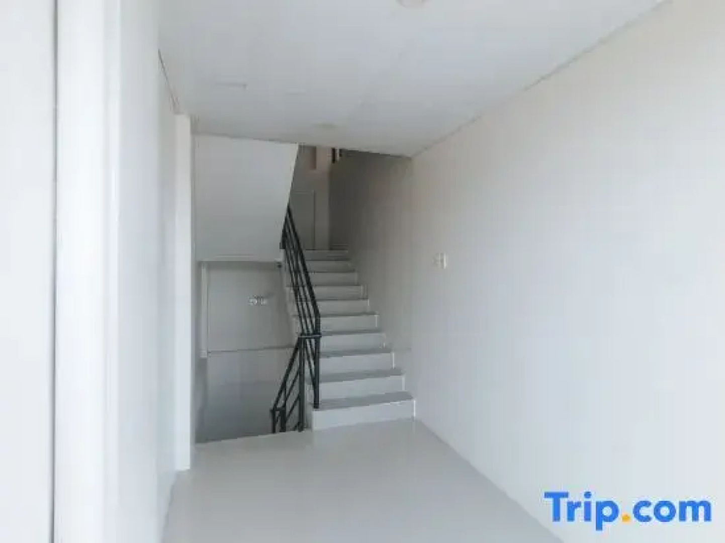 Reddoorz @ Aerial Hotel Los Baños