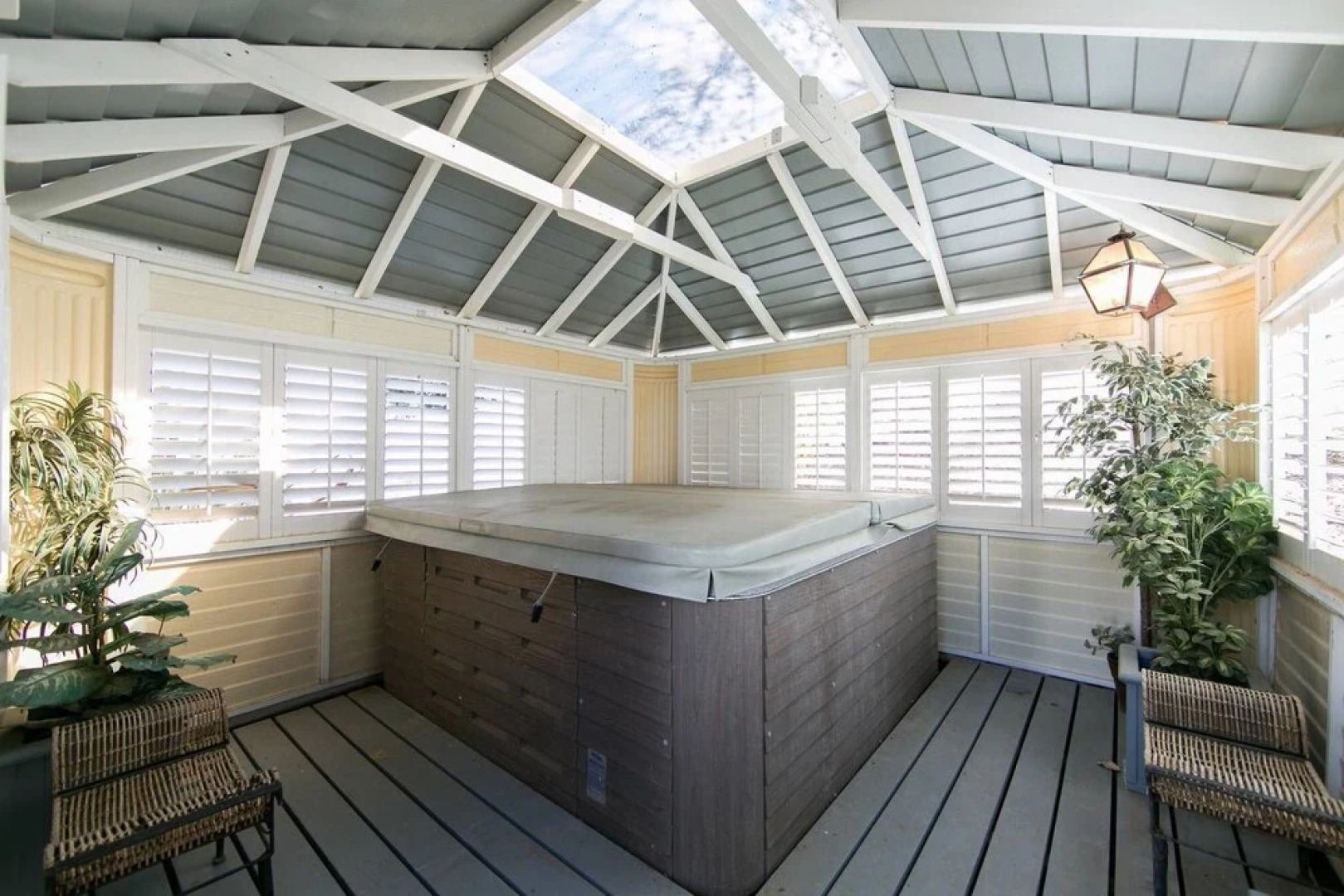 Luxurious Victorian Mansion on 200 Acre Estate