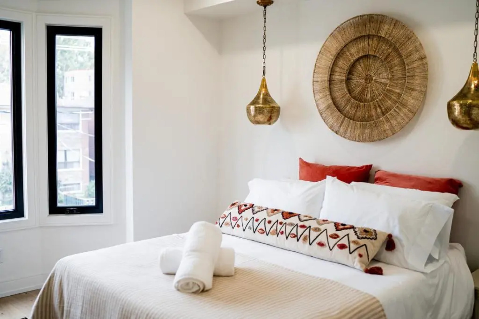 Stunning 4-bed house close to downtown Toronto