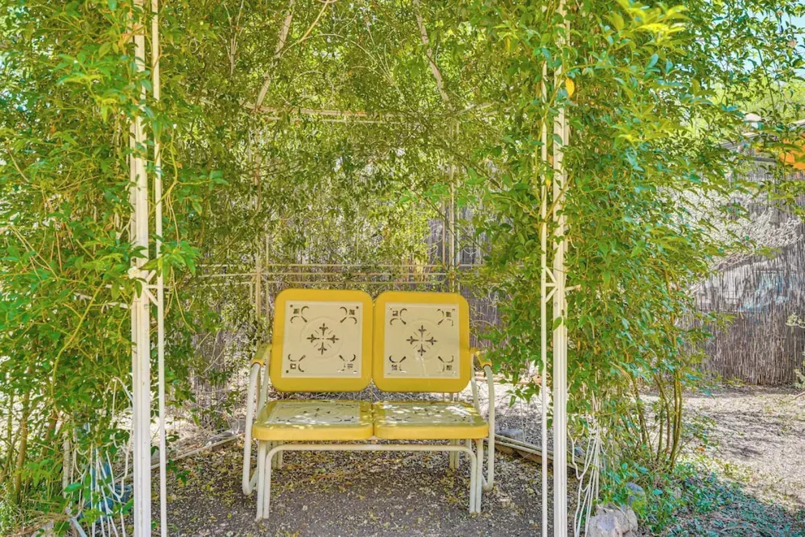 Vibrant 'casa Paloma' w/ Patio - Near Vineyards!