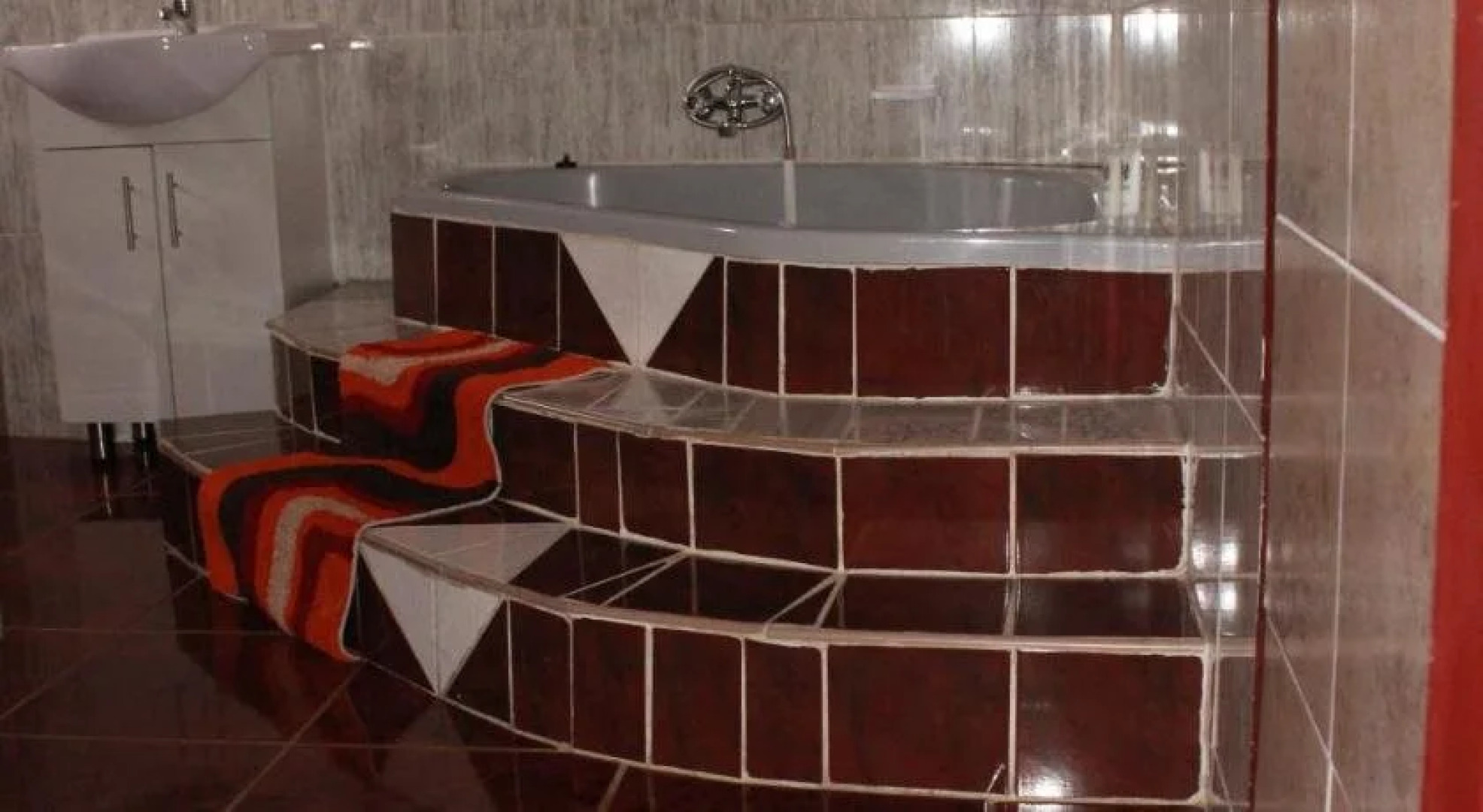 Visit Vakasha Guest Lodge 2