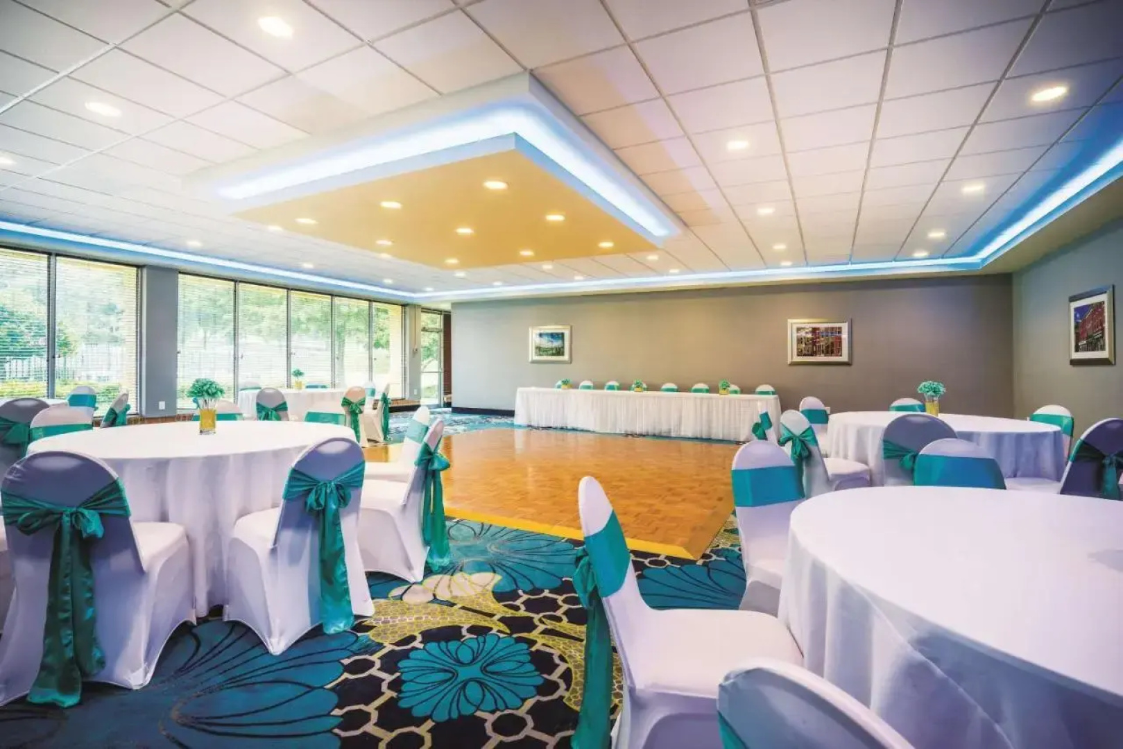 La Quinta Inn & Suites by Wyndham Baltimore S. Glen Burnie