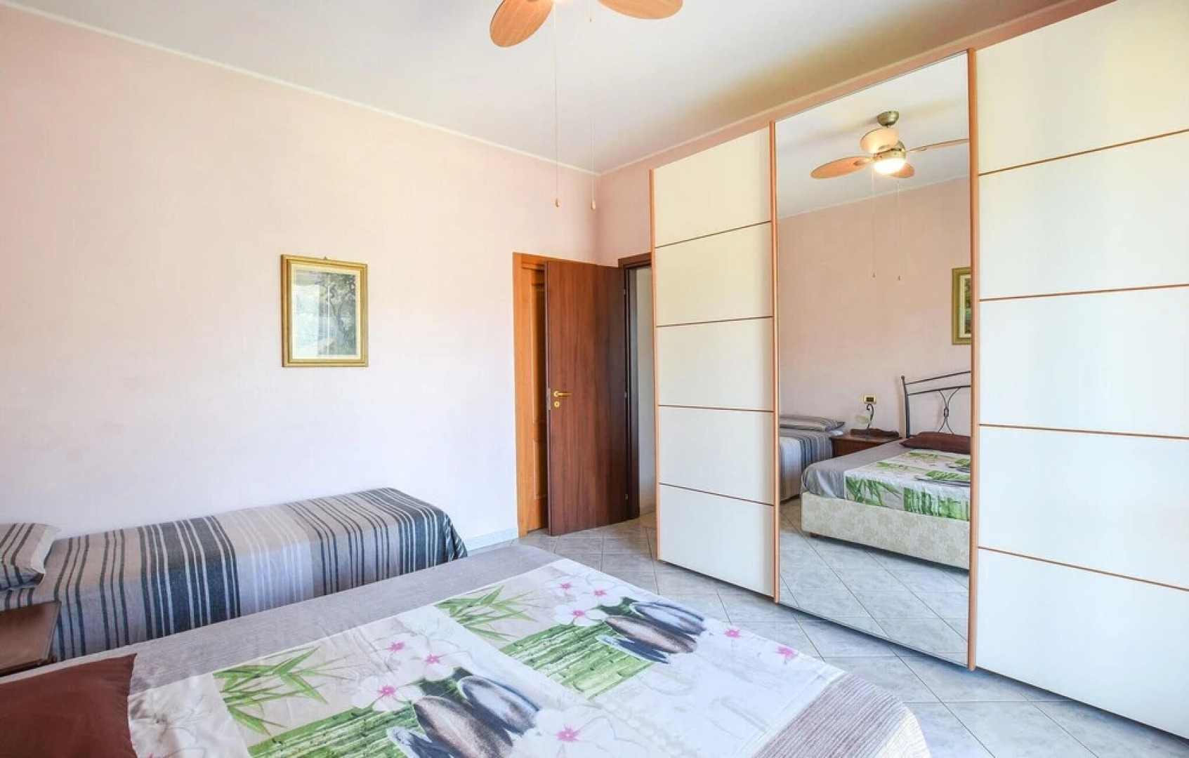 Beautiful Apartment in Monte Isola With 1 Bedrooms and Wifi