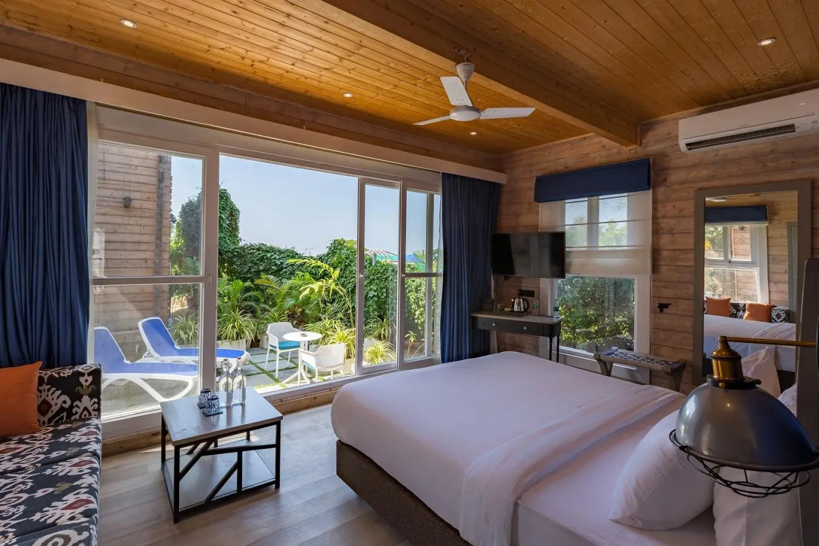 Living Room Beach Resort