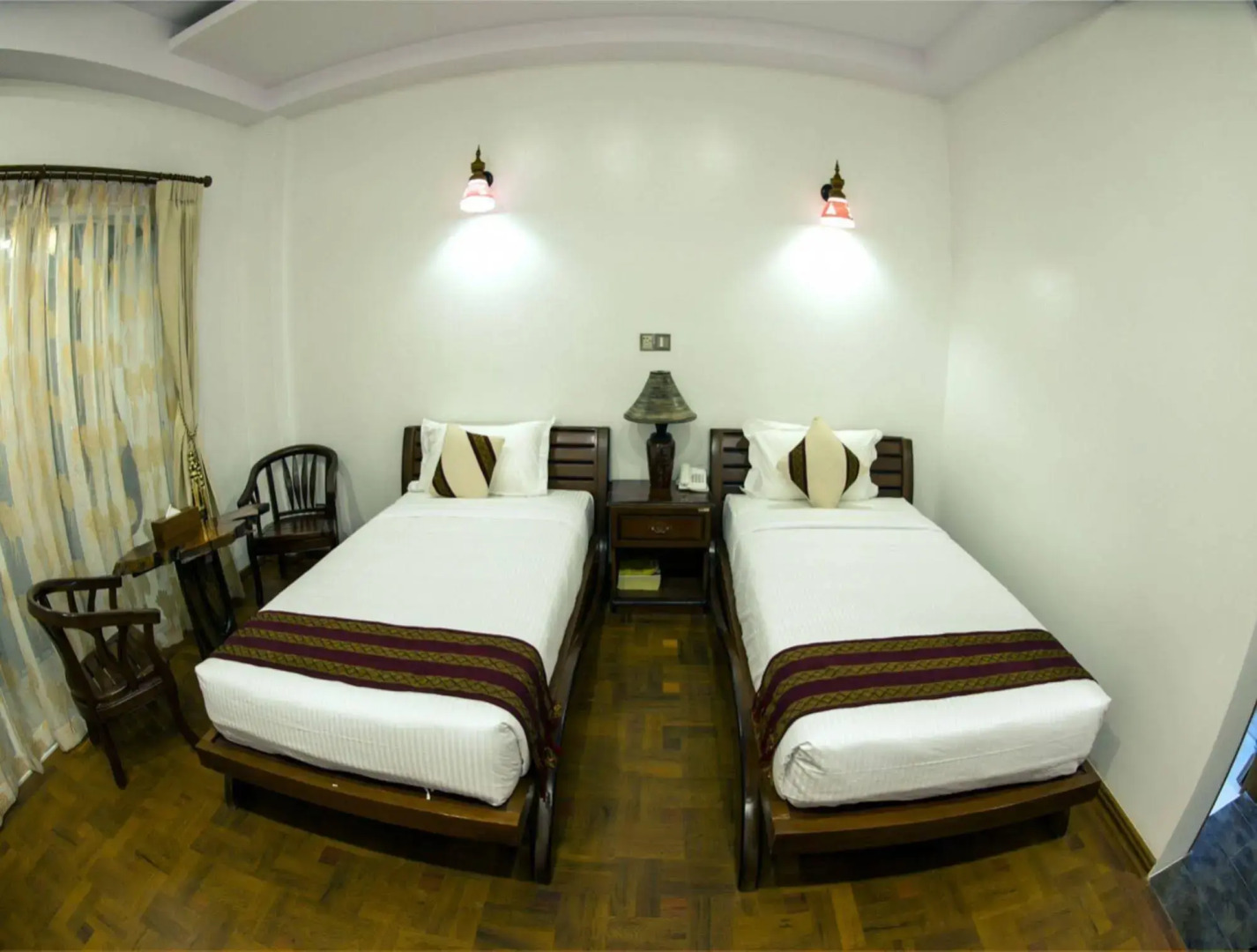 Yadanarpon Dynasty Hotel