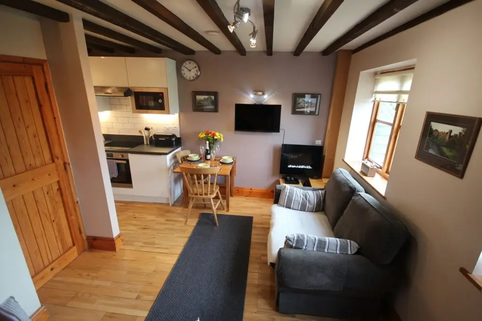 Whitley Elm Cottages