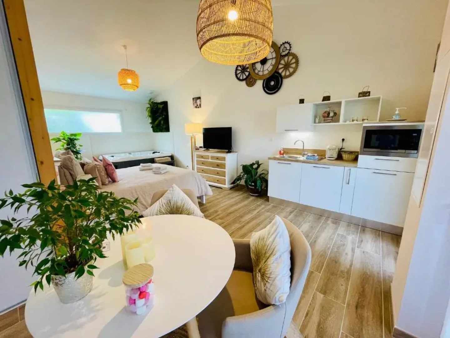 Les Jardins du Castelas by Perier-Provence