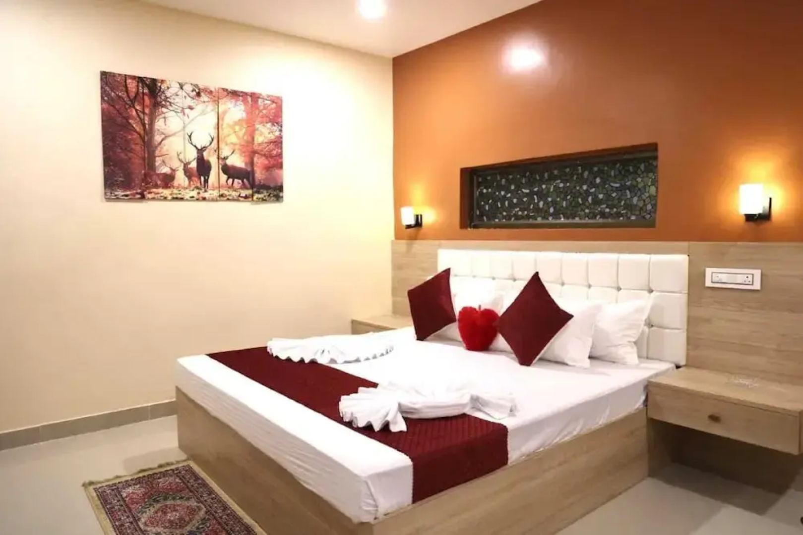 Regal Guest House by ROH
