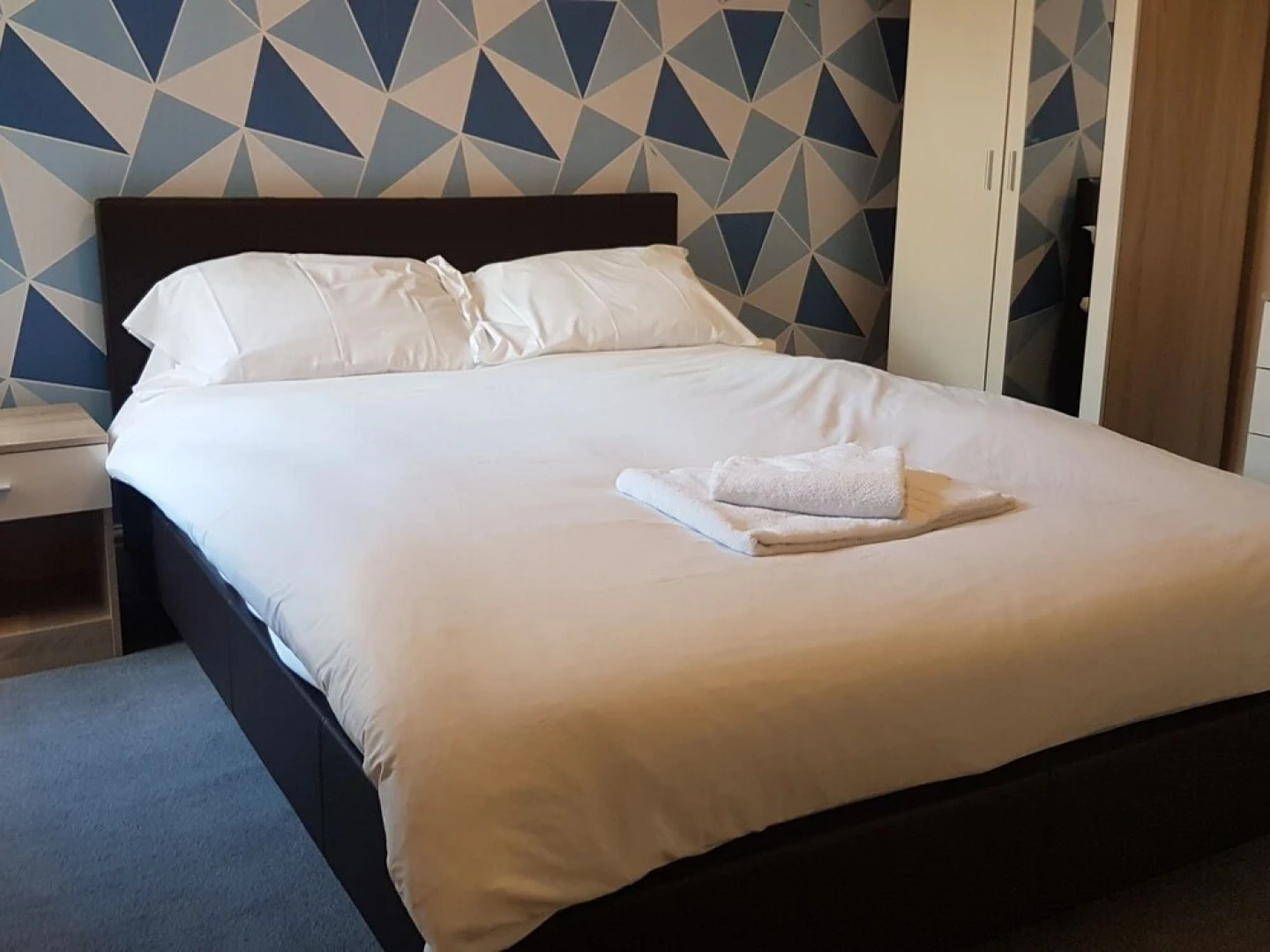 Reginald Budget Rooms