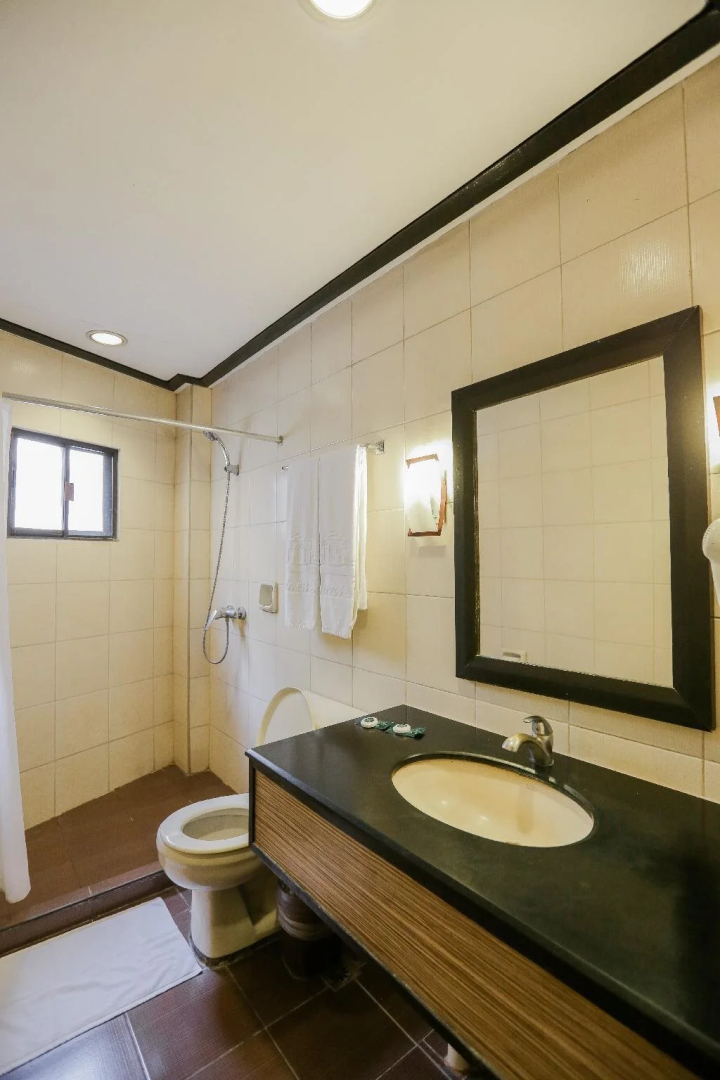 Bacolod Business Inn