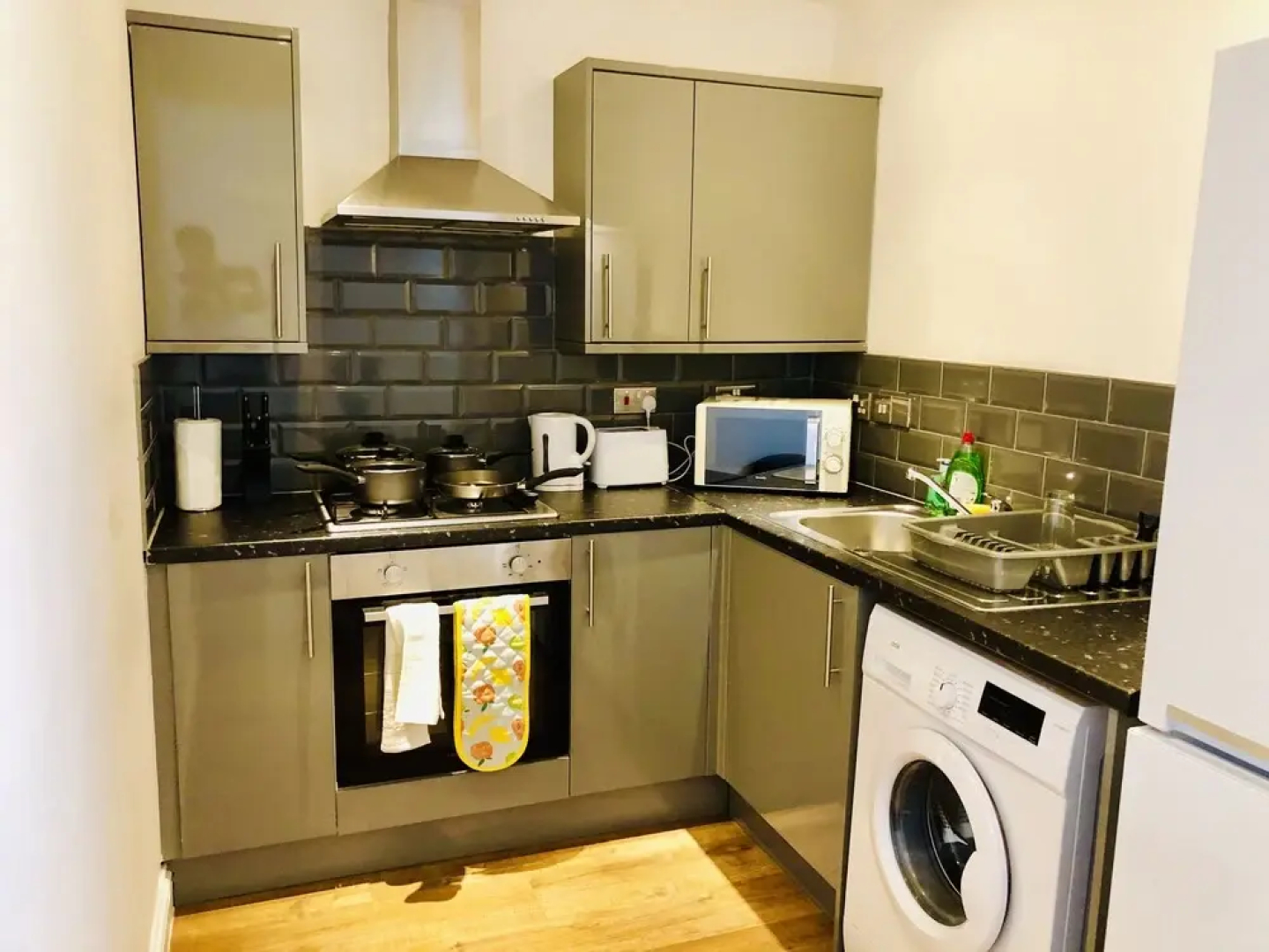 Everest Apartments Aldershot by SAZ Living