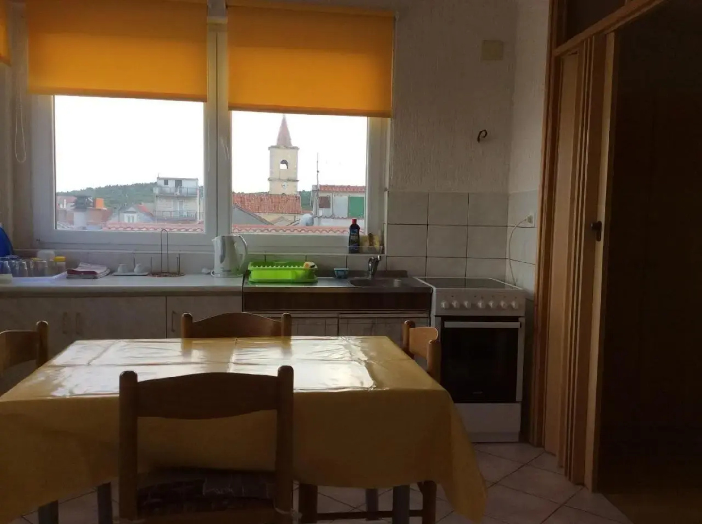 Lovely Apartment in Pirovac With Balcony