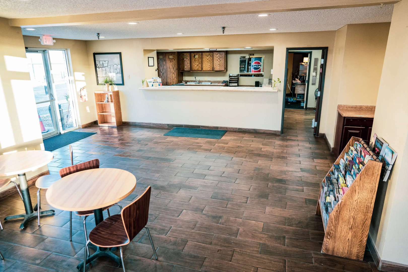 Super 8 by Wyndham Belen NM