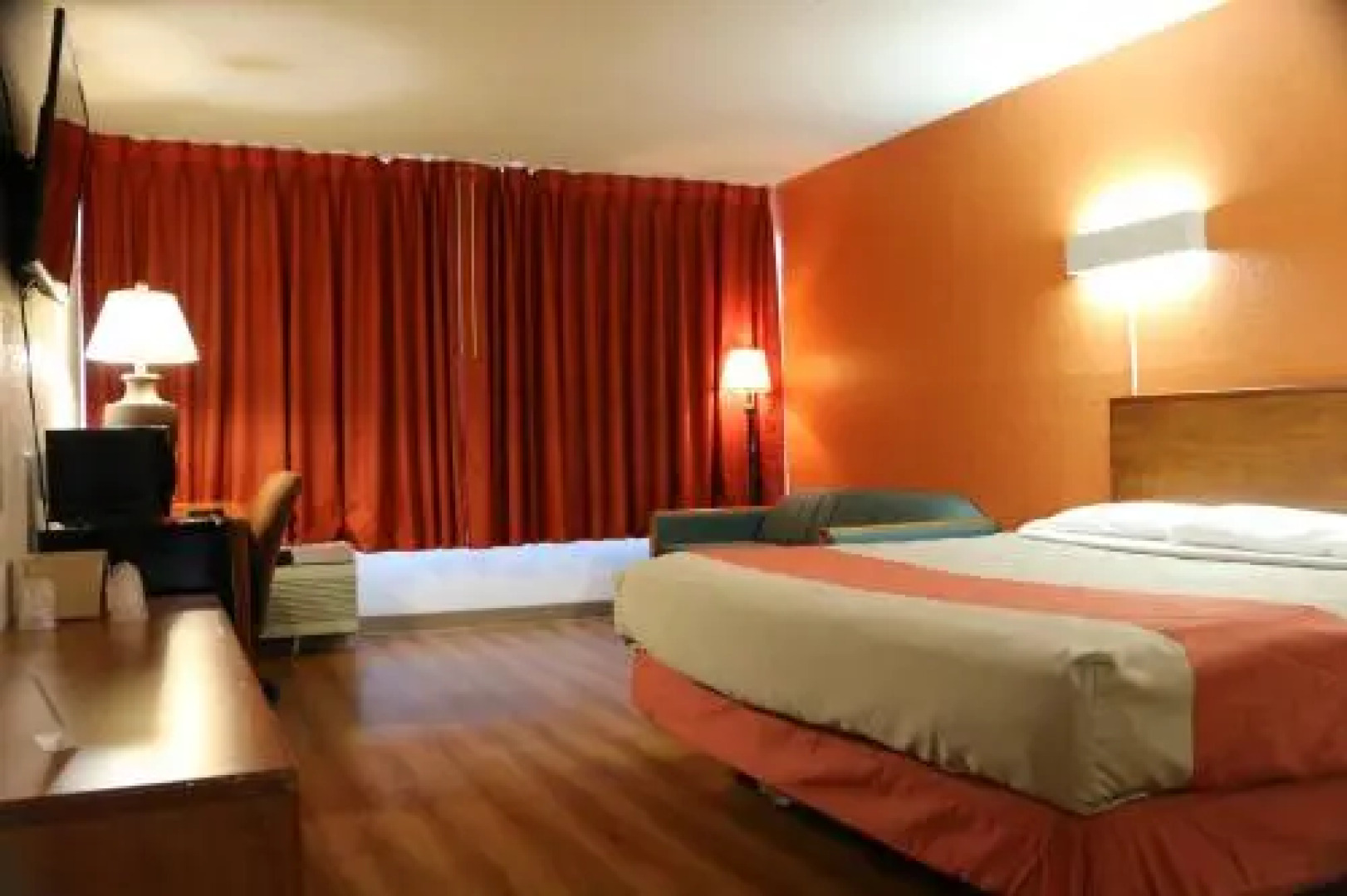 Motel 6 Tulsa Airport