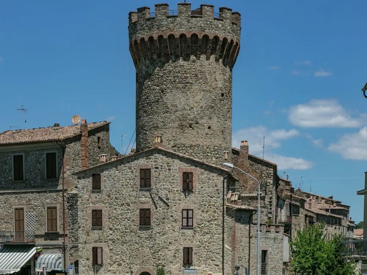 Modern Farmhouse in Ficulle with Swimming Pool