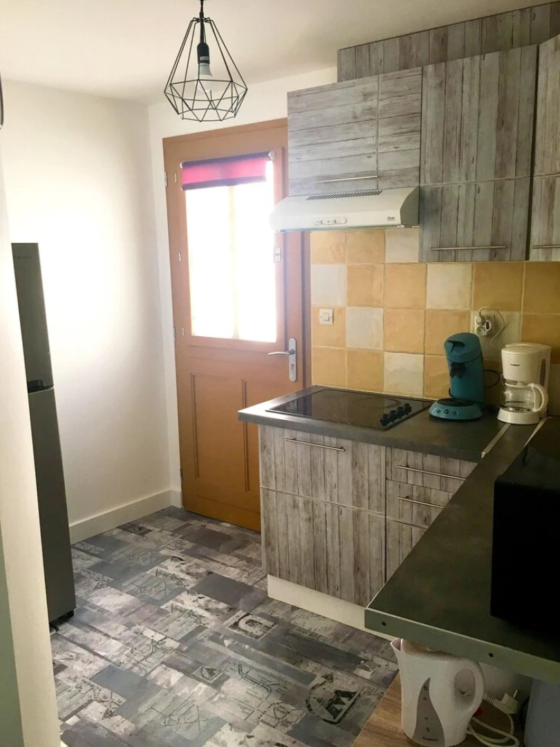 Apartment With one Bedroom in Frontignan, With Wonderful City View and Wifi - 1 km From the Beach