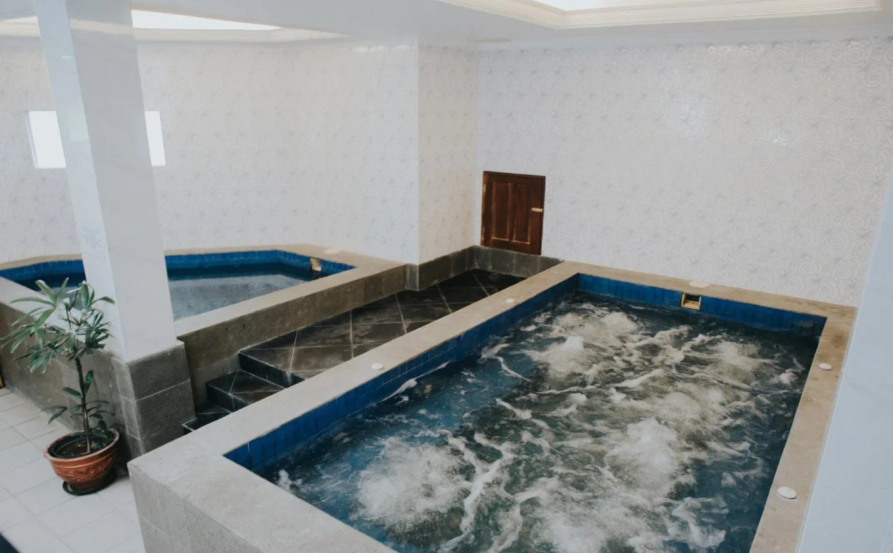 Adhiwangsa Hotel & Convention Hall