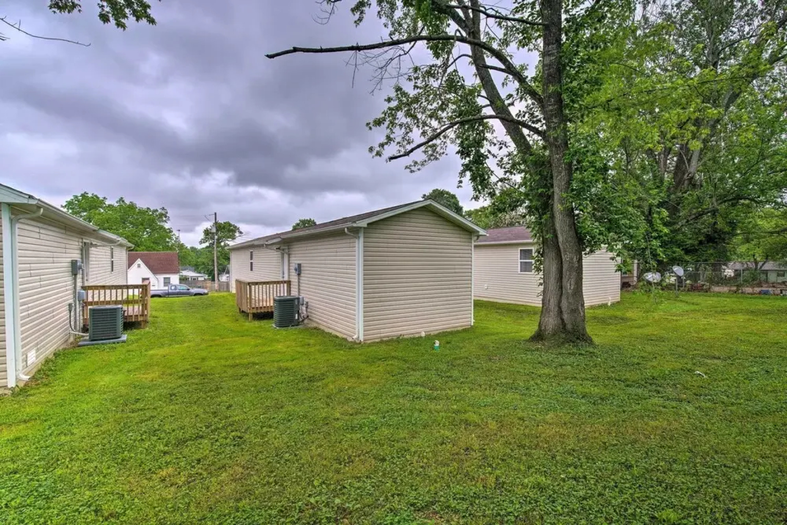 Comfy West Plains Home < 1 Mi to Main Street!