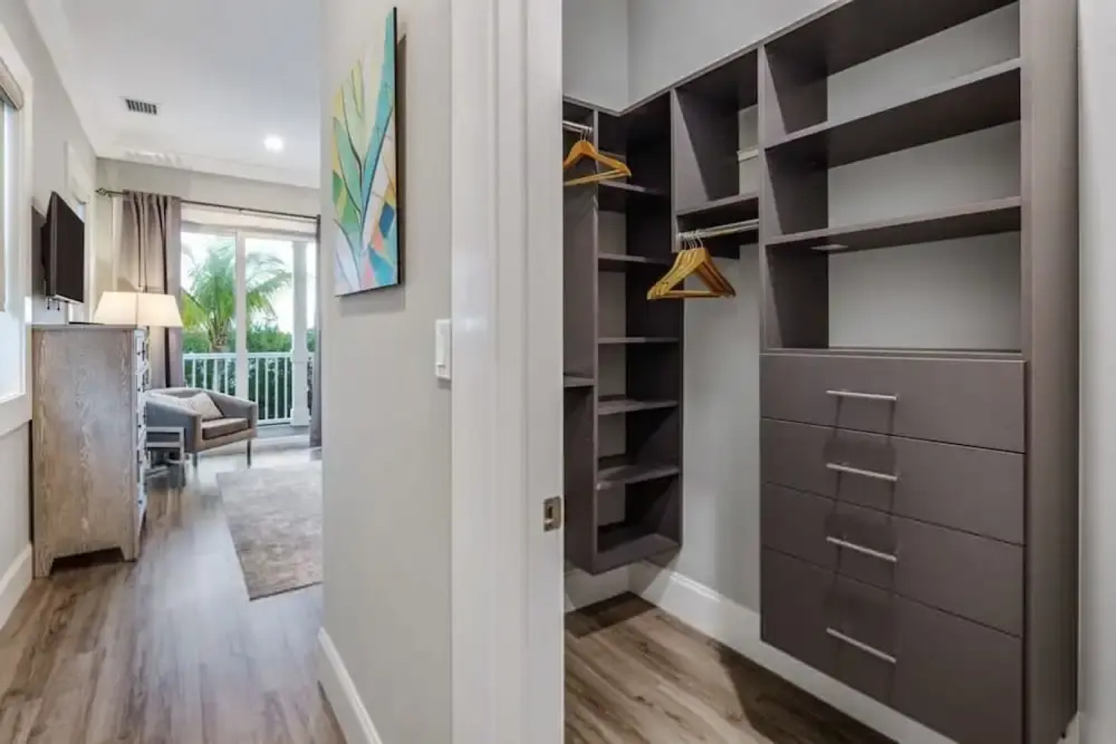 Seagate House by Brightwild Waterfront w Dock