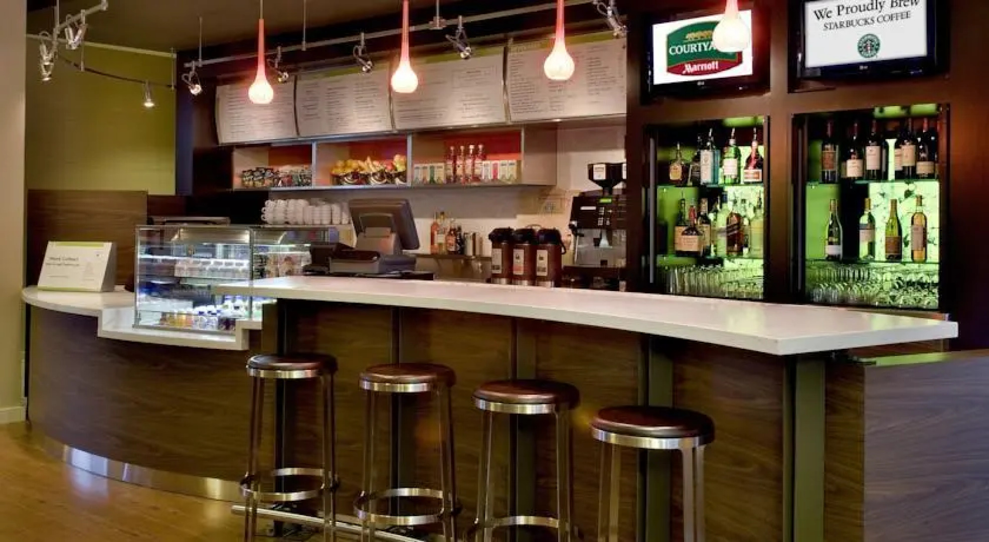 Courtyard Newark Elizabeth