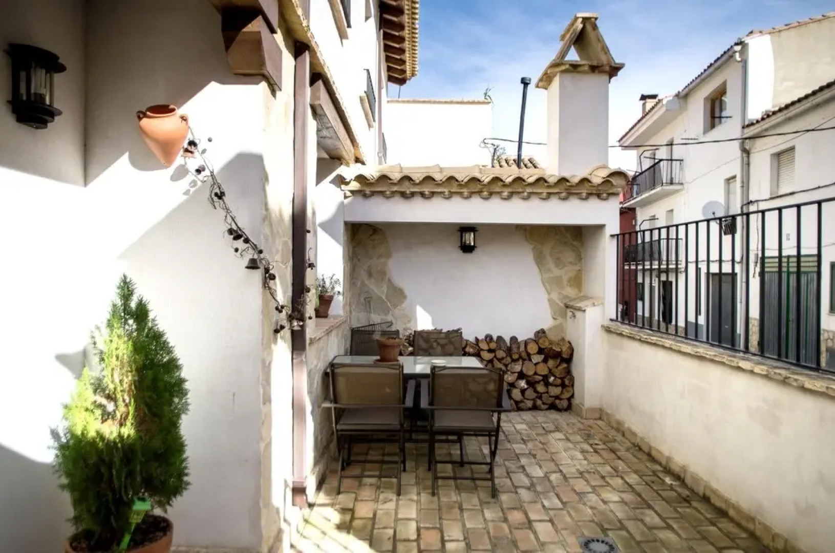 House With 3 Bedrooms in Talayuelas, With Wonderful Mountain View and Furnished Terrace