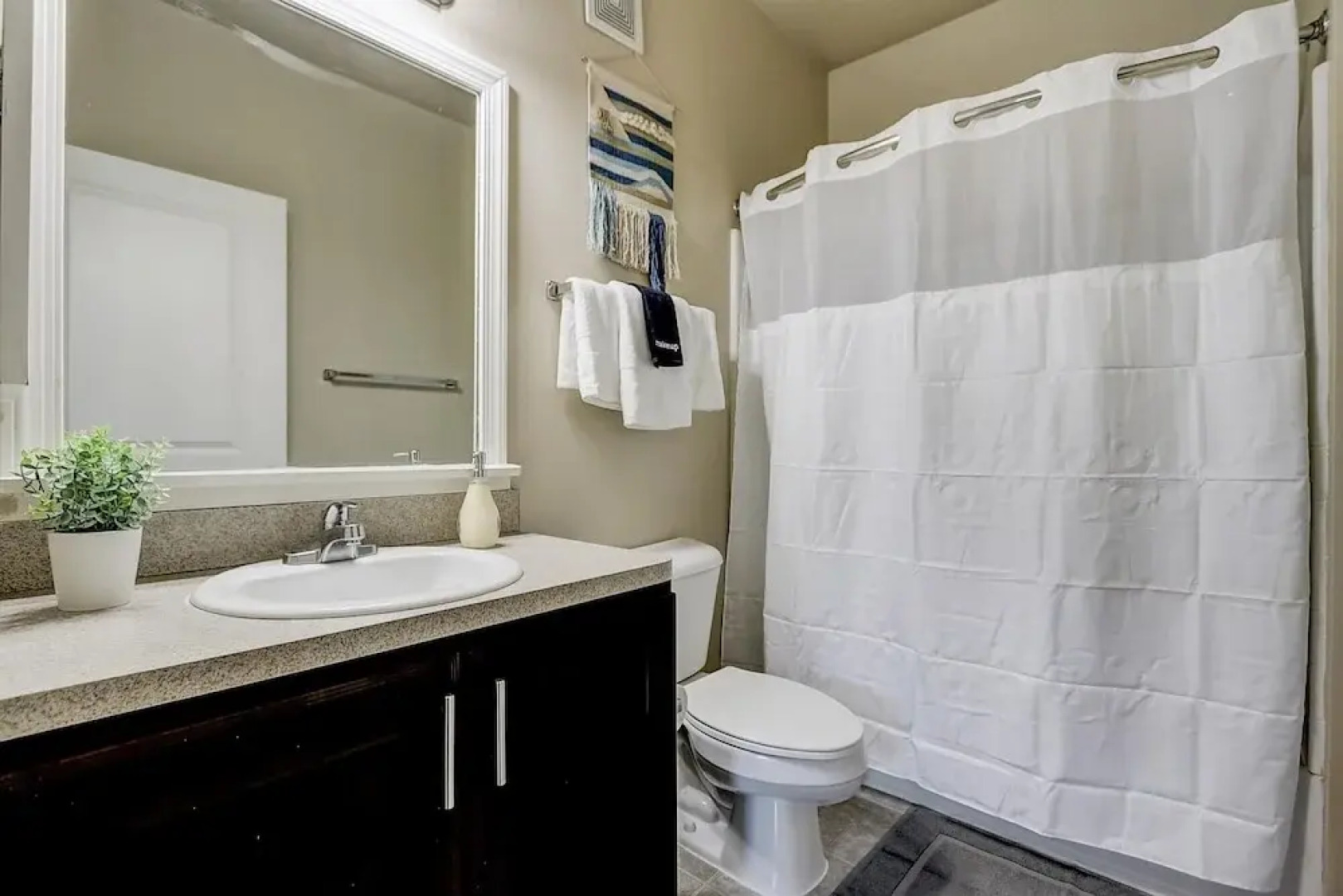 FRONTDESK University Edge Notre Dame Apts South Bend