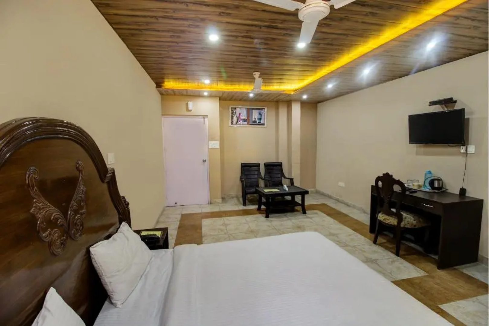 FabHotel Pinjore Holiday Home