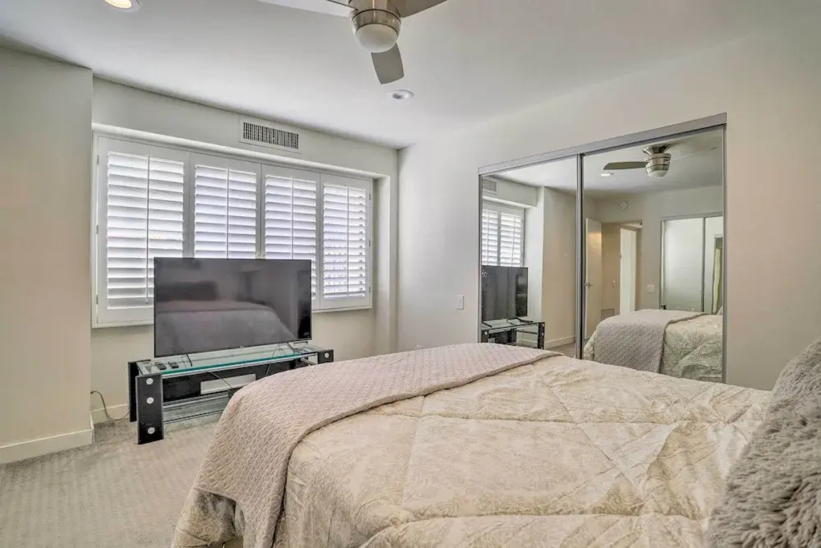 Sleek Rancho Mirage Villa: Patio, Pool, Golf!