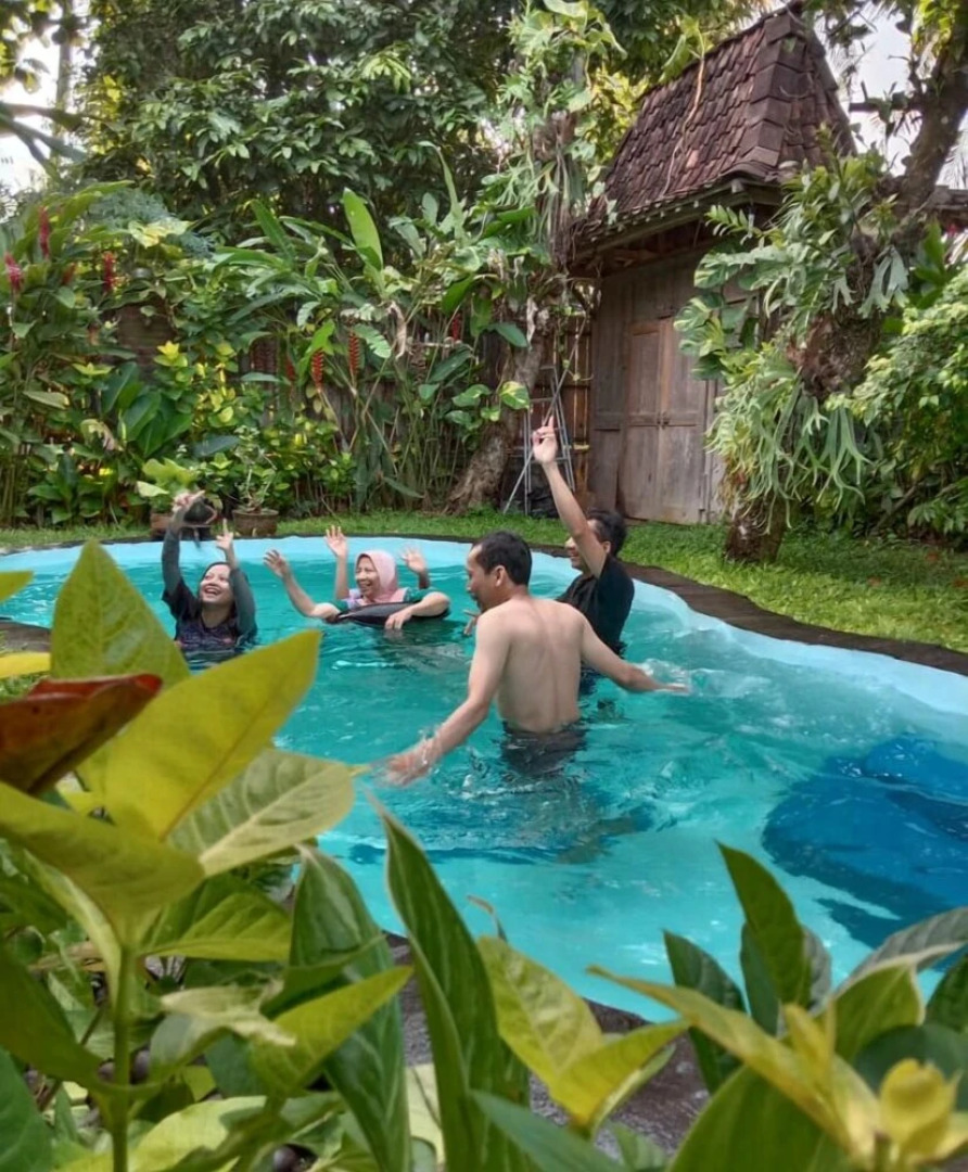 Omah Lila by The Grand Java