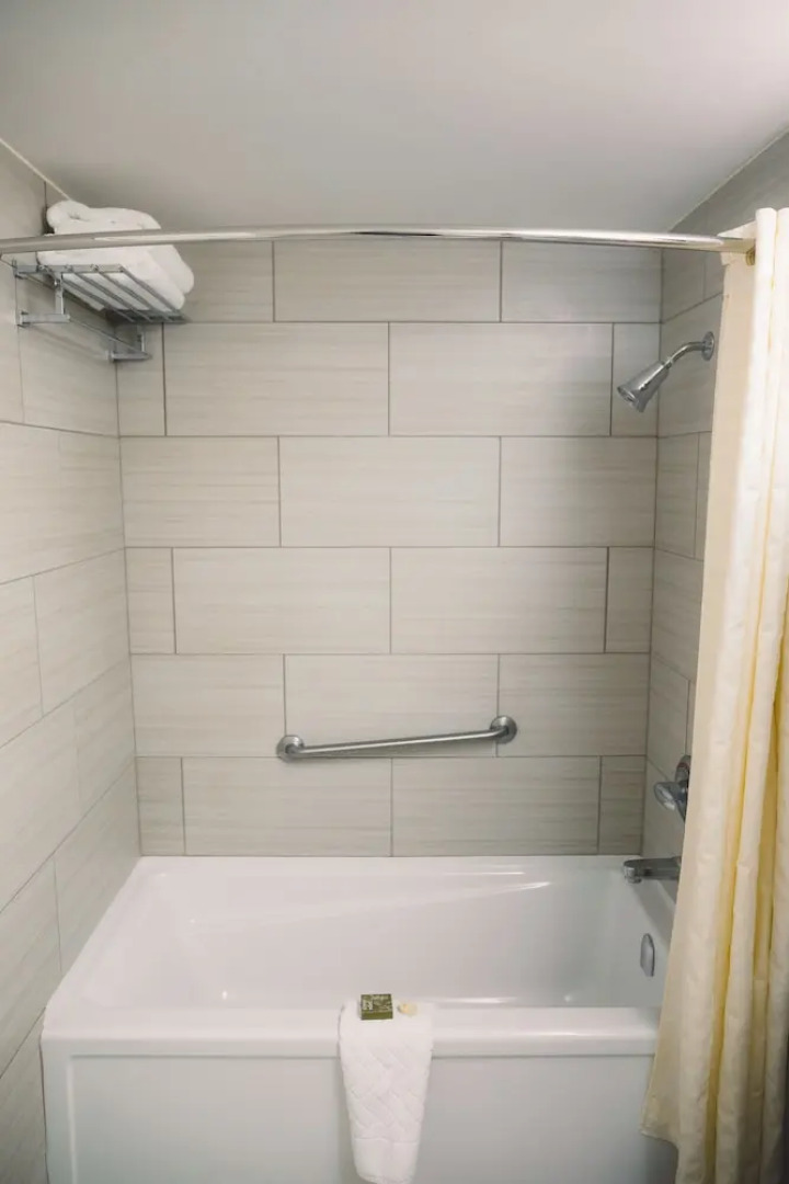 Elkhorn Resort, Spa, and Conference Centre