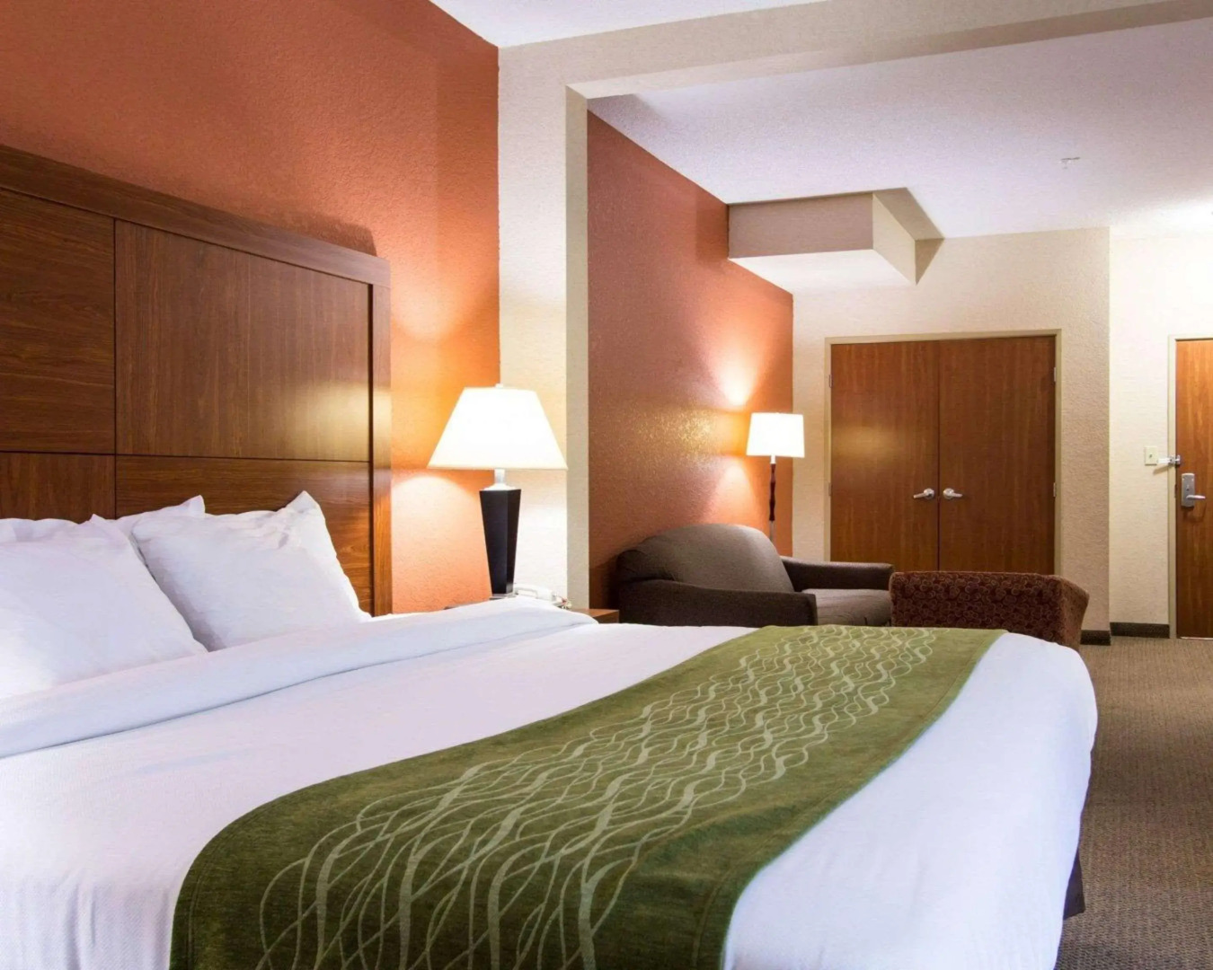 Comfort Inn & Suites Charleston Airport Convention Center