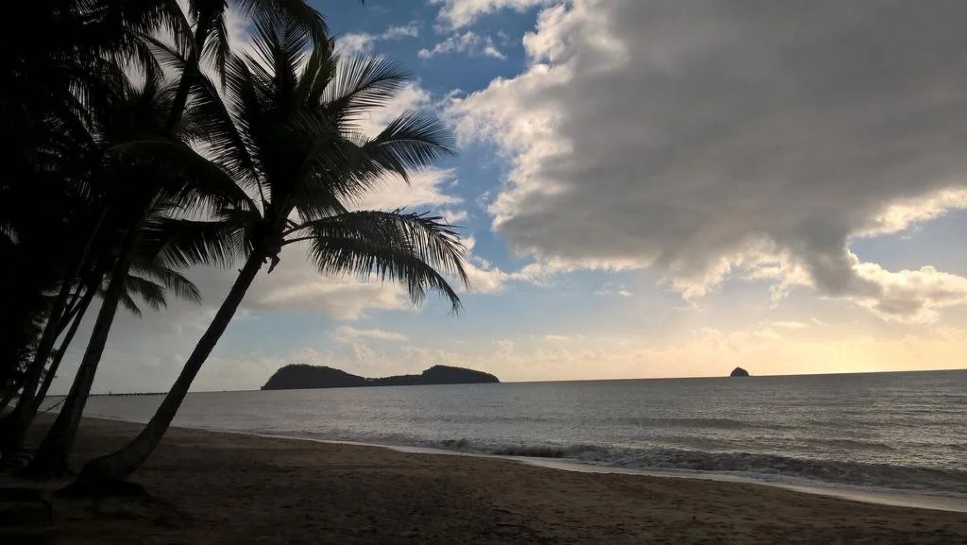 Casa Breeze - Luxury Holiday House