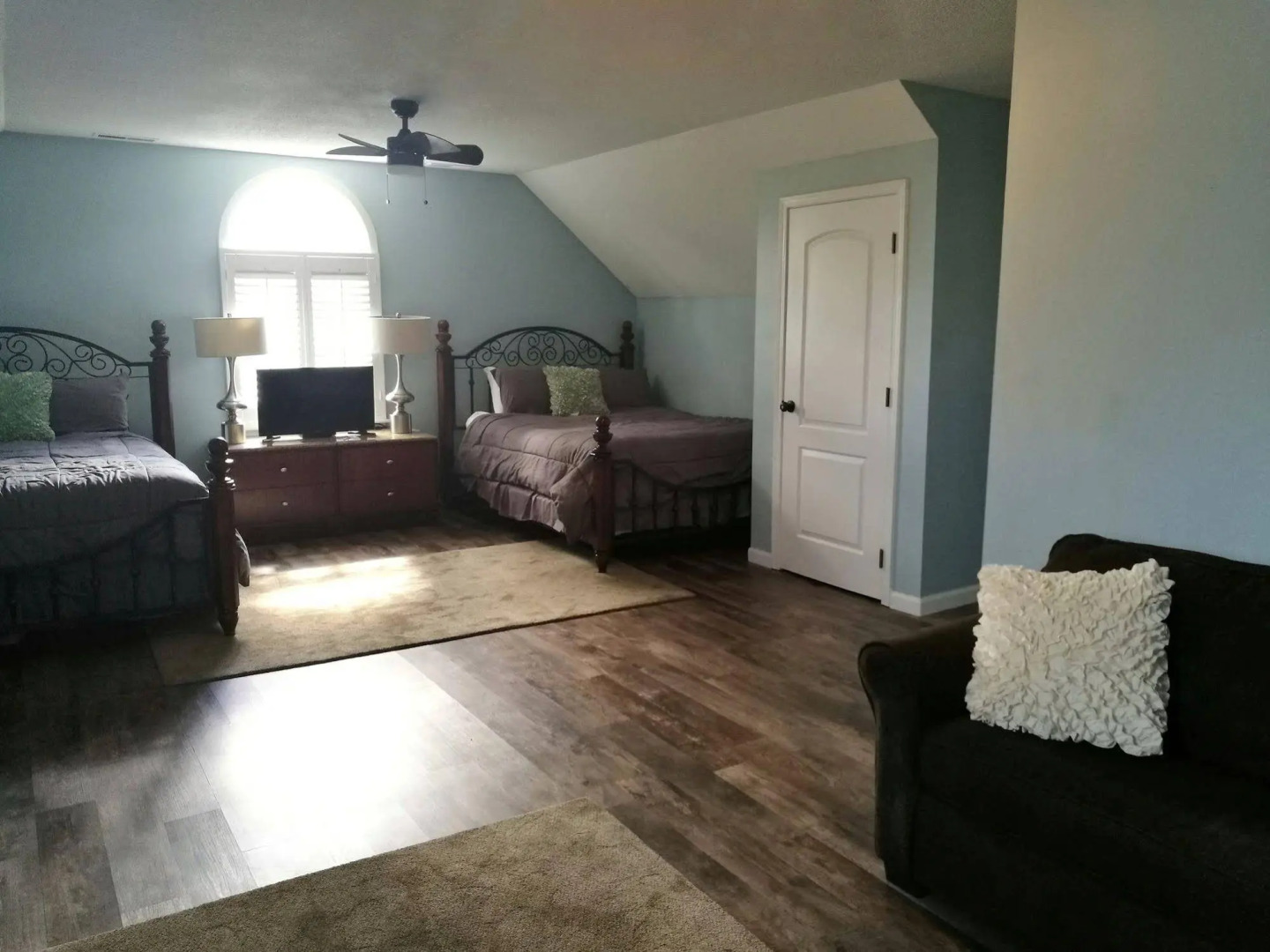 Harbour Square Suites