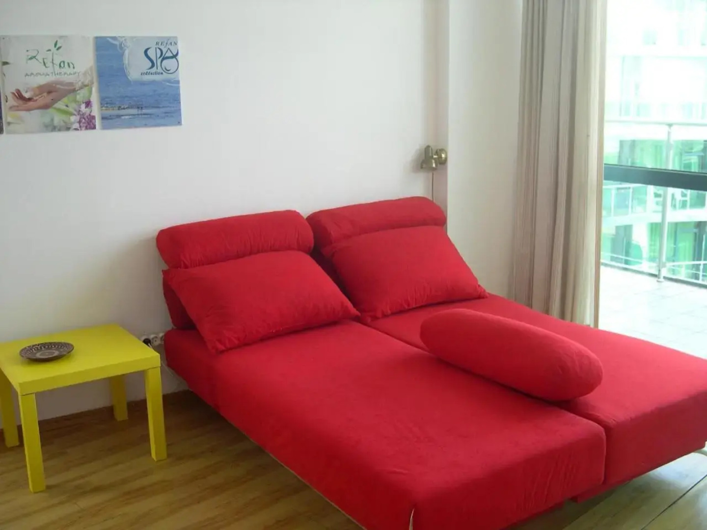 802, spacy apm with sea view.