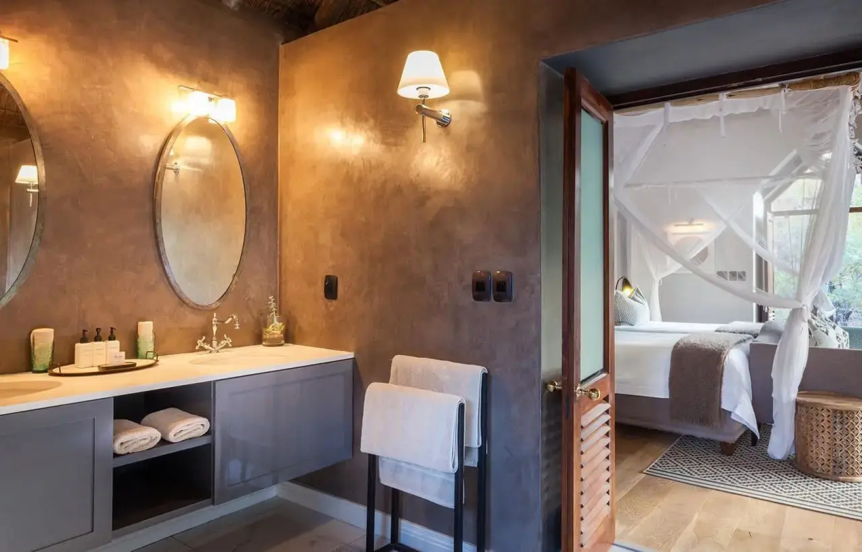 Thornybush Game Lodge