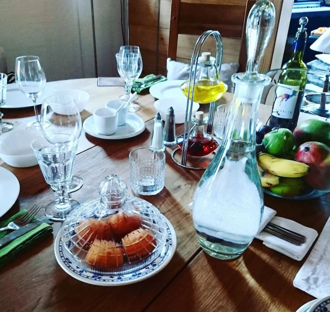 LOYEHILL Chalet. Swiss Alps Escape