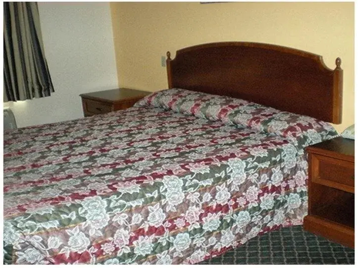 Heritage Inn & Suites