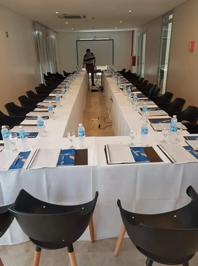 Howard Johnson San Francisco Resort