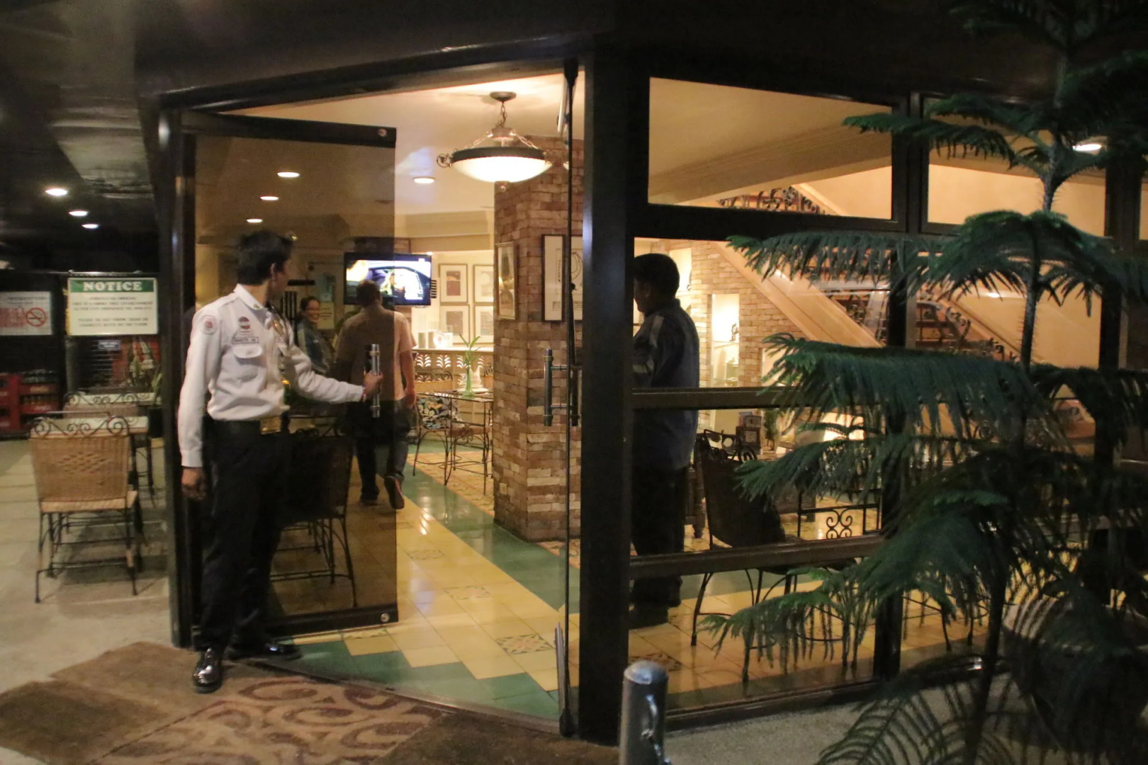 Roxas President's Inn