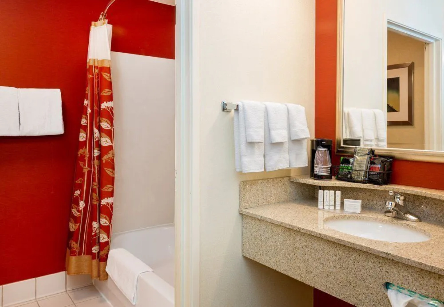 Courtyard Chicago Bloomingdale