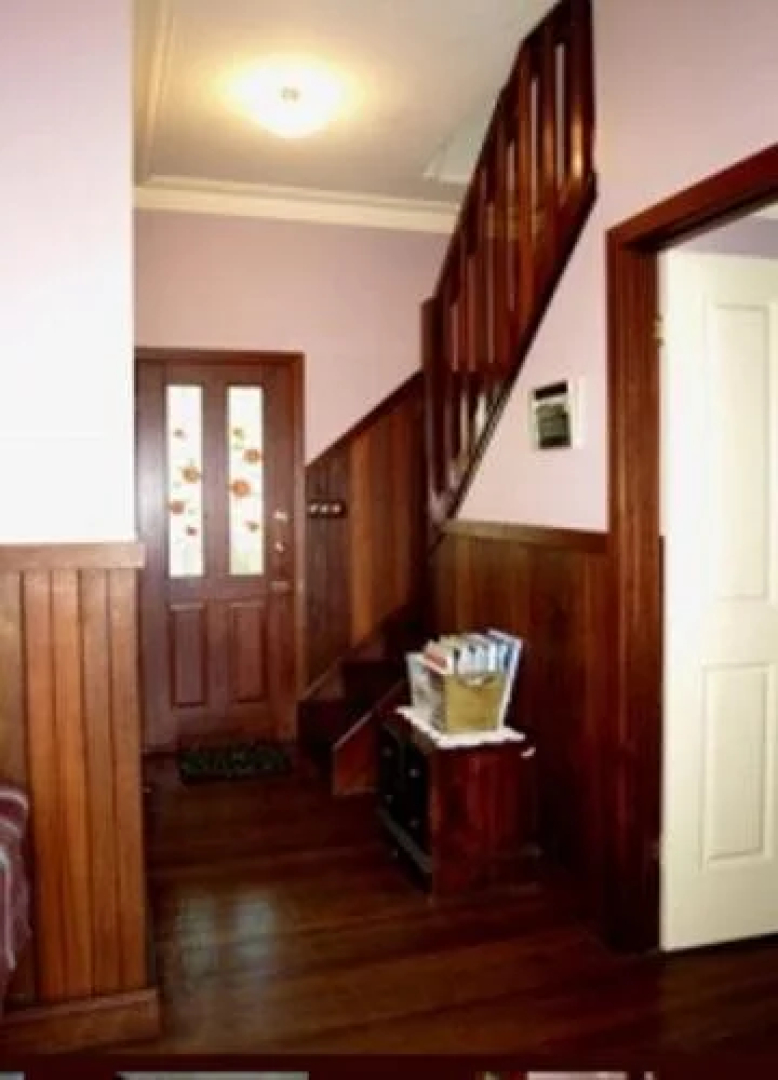 Pemberton Old Picture Theatre Holiday Apartments