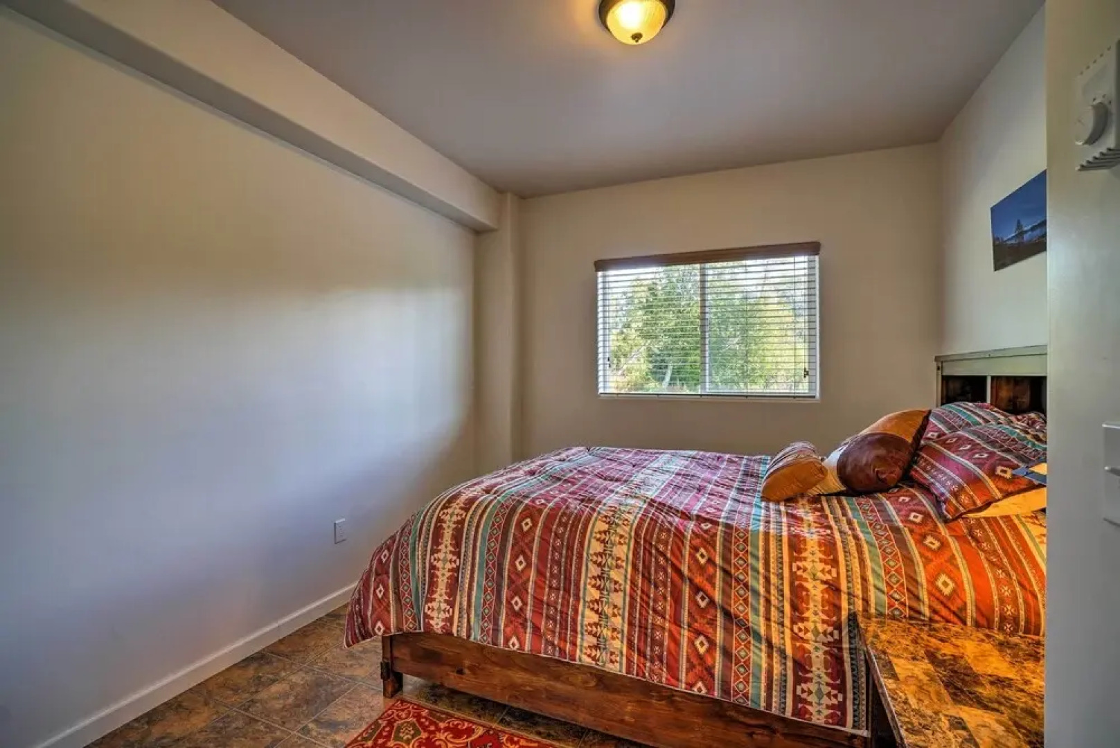 Family Retreat ~ 8 Mi to Downtown + Bishops Beach!