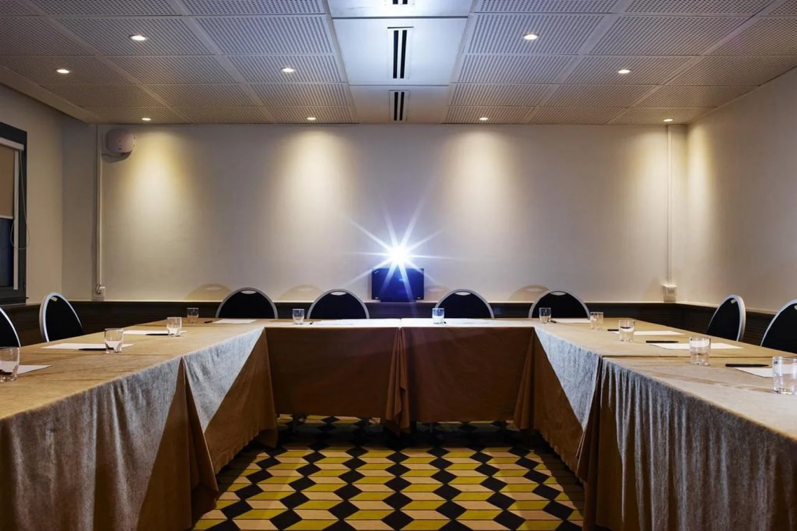 Median Paris Porte de Versailles