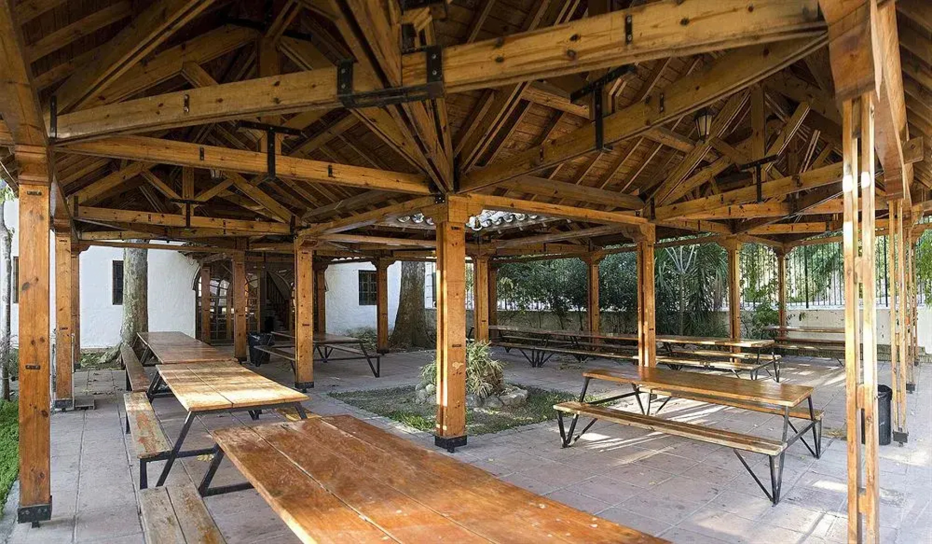 Albergue Inturjoven El Bosque